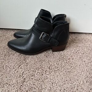 David Aaron Vegan Leather Austin Buckle Booties Size 7.5